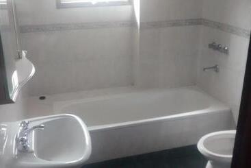 Tzion B&b