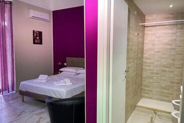تختخواب و صبحانه Louma Rooms