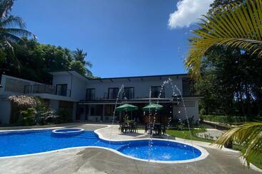 هتل Club Marino Ballena