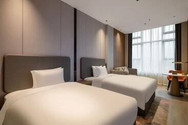 هتل Holiday Inn Express Chongqing Nanbin Road, An Ihg