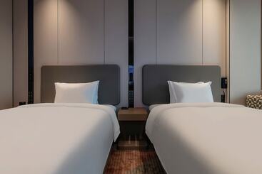 هتل Holiday Inn Express Chongqing Nanbin Road, An Ihg