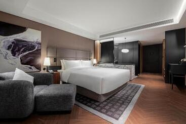 هتل Intercity Wuhan Cade Optics Valley