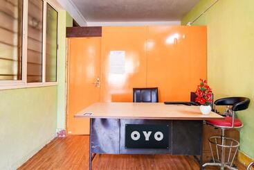 هتل Oyo Kanak Stay
