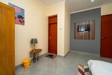 هتل The Legends Lodge