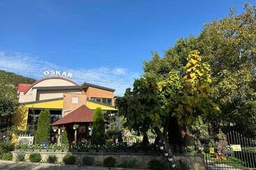هتل Villa Oskar