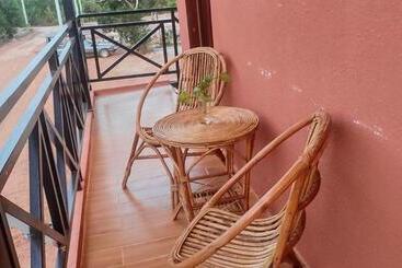 پانسیون Care Rock Guesthouse