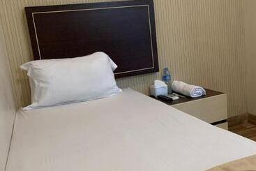 پانسیون Luna Guest House
