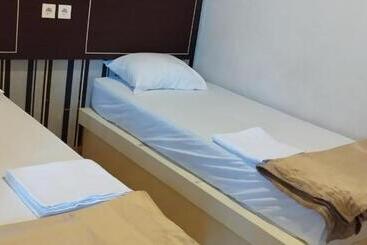 پانسیون Luna Guest House