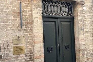 پانسیون Palazzo Capparucci   Dimora Storica