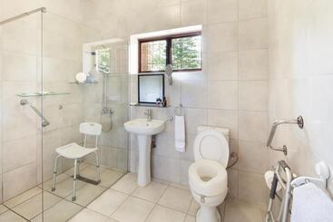 Пансион Summer Place Guest House