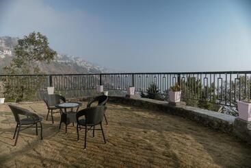 پانسیون The Ved Mussoorie