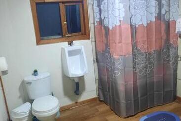 هاستل Hostal Nuria