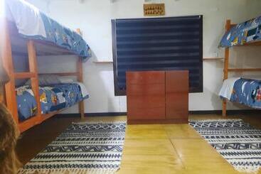 هاستل Hostal Nuria