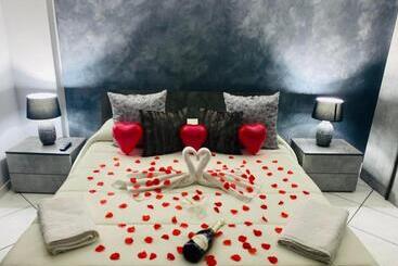 تختخواب و صبحانه Beb Doan
