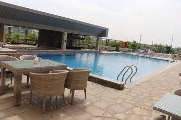 تختخواب و صبحانه Galaxy Garden Resort