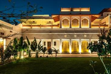 تختخواب و صبحانه Sum Jaipur