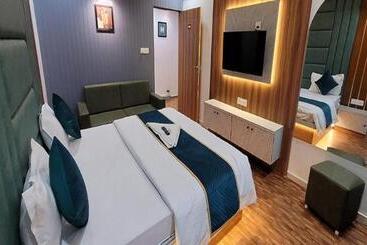 Fabhotel Max