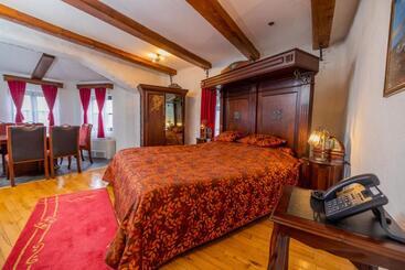 Etno Selo Stanišići Hotel Pirg