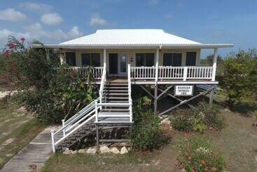 هتل Barbuda Cottages