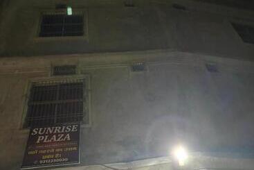 هتل Sunrise Plaza