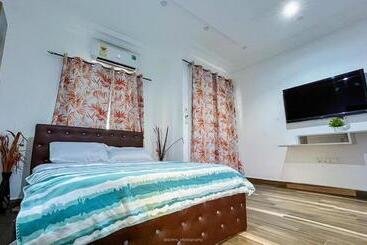 پانسیون Private Room In Ashongman   Accra #t001