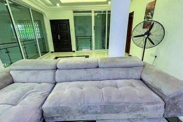 پانسیون Private Room In Ashongman Accra #t001