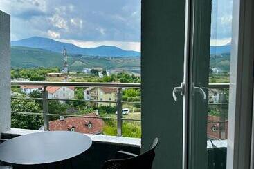 Sky View Hotel & Restaurant