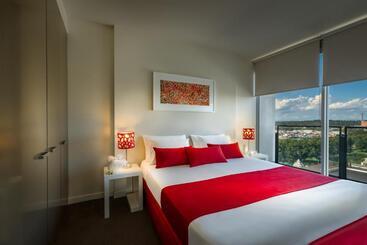 Adele Apartment Hotel East Melbourne