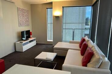 Adele Apartment Hotel East Melbourne