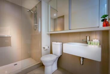 Adele Apartment Hotel East Melbourne