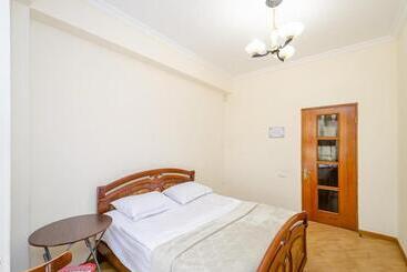 Areva Hostel & Apartment