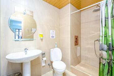 Areva Hostel & Apartment