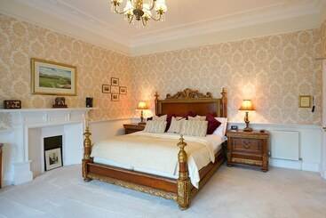 The Townhouse Ayr   Luxury B&b   Adults Only
