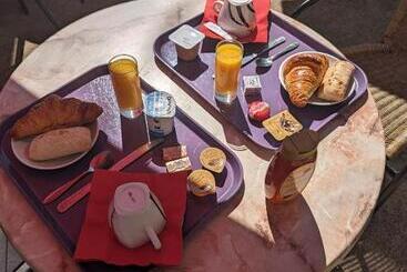 هتل Auberge Des Pins