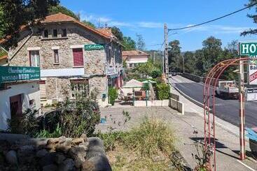 هتل Auberge Des Pins