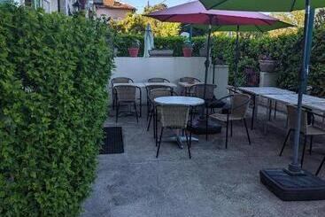 هتل Auberge Des Pins