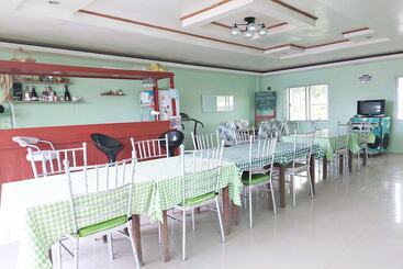 هتل Charlz Angel Inn Iloilo