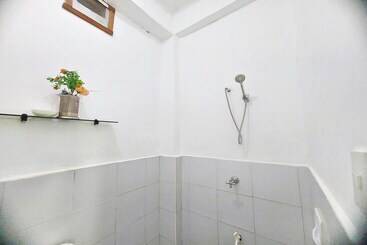 هتل Charlz Angel Inn Iloilo