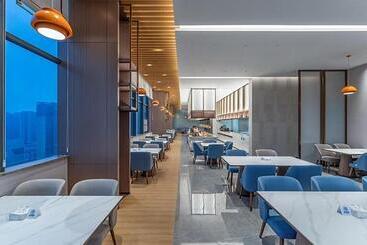 בית מלון כפרי Holiday Inn Express Bazhong Center, An Ihg