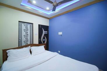 Super Hotel O Kapish Guest House