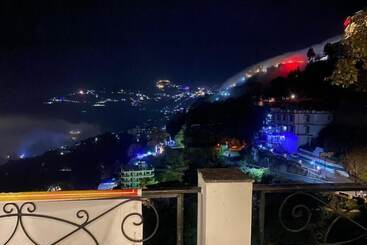هتل Mountain Glow