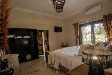Just V Hotel & Spa