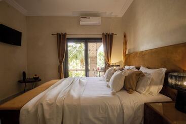 Just V Hotel & Spa