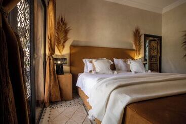 Just V Hotel & Spa