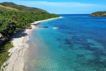 Mai Sunset Island Resort