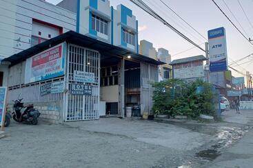 Oyo 93485 Hotel Kenzie Sentani