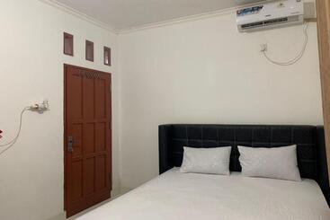 Oyo 93485 Hotel Kenzie Sentani