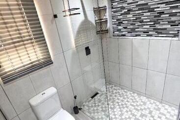 پانسیون De Oude Sleeper Inn 1 Flat