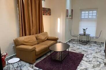 پانسیون Verla Villa Estate
