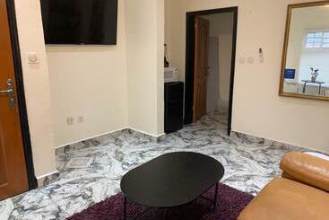 پانسیون Verla Villa Estate
